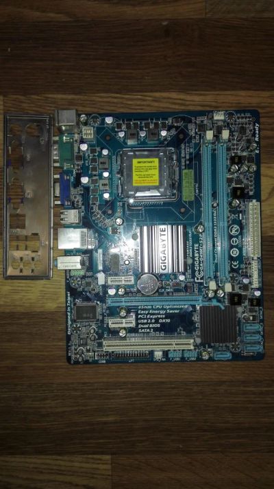 Лот: 6151171. Фото: 1. Материнская плата Gigabyte GA-G41MT-S2P... Материнские платы