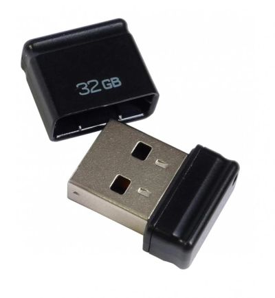 Лот: 6755846. Фото: 1. USB флешка 32Gb Qumo Nanodrive... USB-флеш карты