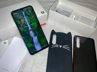 Лот: 15079816. Фото: 1. xiaomi mi 9 se. Смартфоны