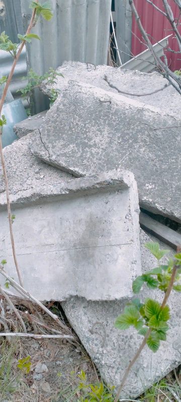 Лот: 22393089. Фото: 1. Отдам плиты бетонные 19 шт. Блоки, кирпич, брусчатка