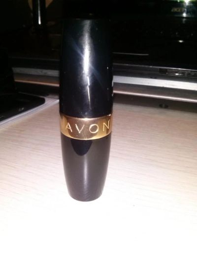 Лот: 6381795. Фото: 1. Помада Avon Beige Nude. Макияж