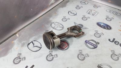 Лот: 23587650. Фото: 1. Поршень с шатуном Volvo S80 B5244S... Двигатель и элементы двигателя