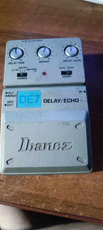 Лот: 25059777. Фото: 1. Ibanez DE 7. Гитарные эффекты и комбоусилители