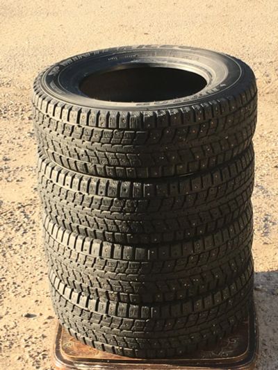 Лот: 11876727. Фото: 1. Dunlop 205/70 R15. Шины