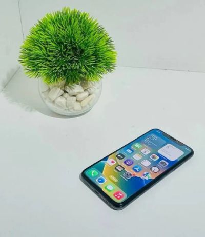 Лот: 25731541. Фото: 1. iPhone Xr. Смартфоны