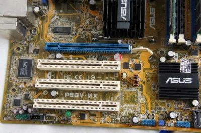 Лот: 2630270. Фото: 1. Рабочая Мат/плата ASUS P5GV-MX... Материнские платы