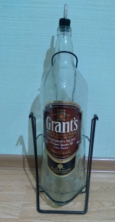 Лот: 19679000. Фото: 1. Бутылка 5л Grants качели. Контейнеры, банки