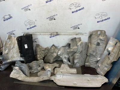 Лот: 23512999. Фото: 1. Комплект тепловых экранов Volkswagen... Двигатель и элементы двигателя