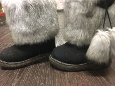 Лот: 12612730. Фото: 1. Унты. Валенки, угги, унты