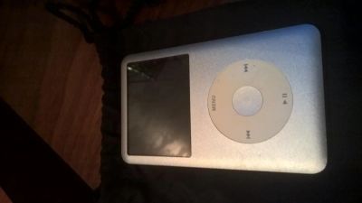 Лот: 7346734. Фото: 1. iPod Classic 160GB Silver. Плееры