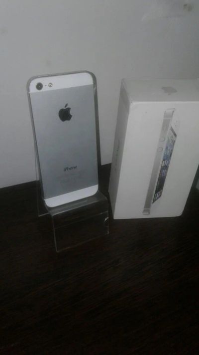 Лот: 12568019. Фото: 1. Смартфон iphone 5 32Gb. Смартфоны