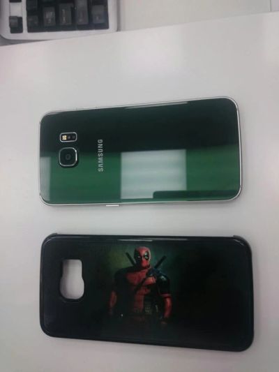 Лот: 7317100. Фото: 1. Samsung galaxy s6 edge зеленый... Смартфоны