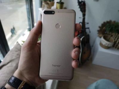 Лот: 15118084. Фото: 1. Honor 7c pro 32gb. Смартфоны