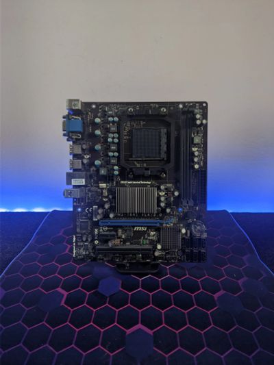 Лот: 25319548. Фото: 1. Материнская плата MSI 760GM-P23... Материнские платы