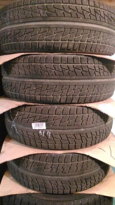 Лот: 10652271. Фото: 1. Шины ЗИМА R17 215/45 Bridgestone. Шины