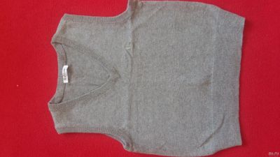 Лот: 13764853. Фото: 1. Жилет. Свитера, худи, толстовки