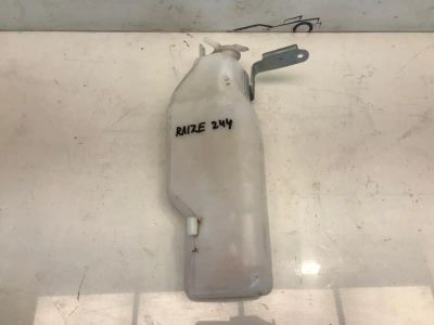 Лот: 21704083. Фото: 1. Расширительный бачок Toyota Raize... Двигатель и элементы двигателя