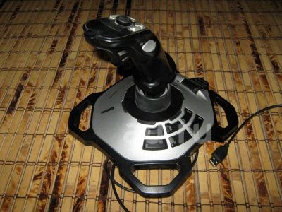 Лот: 19000122. Фото: 1. Джойстик Logitech Extreme 3D Pro. Рули, джойстики
