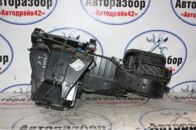 Лот: 21719365. Фото: 1. корпус отопителя Volkswagen Caddy... Двигатель и элементы двигателя