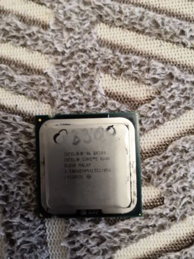 Лот: 25552811. Фото: 1. Процессор pentium q8300. Процессоры