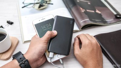 Лот: 13657296. Фото: 1. Внешний аккумулятор Power bank... Внешние, портативные аккумуляторы для смартфонов (Power bank)