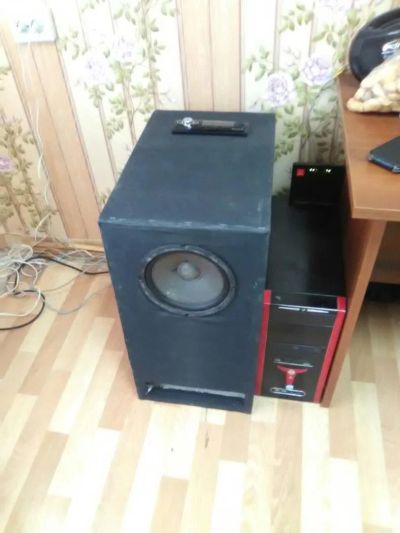 Лот: 9349215. Фото: 1. Авто Сабвуфер ВЧ на 600W + 2 блина... Сабвуферы