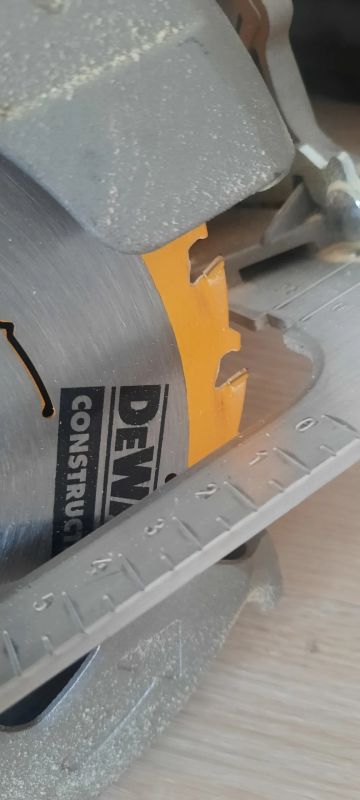 Лот: 25606550. Фото: 1. Циркулярка Dewalt dwe575k. Электроинструмент