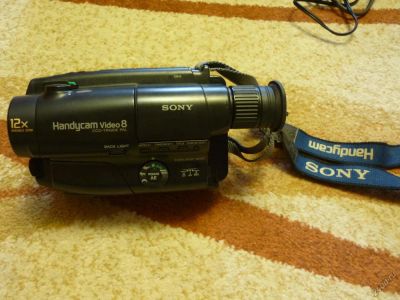 Лот: 7306859. Фото: 1. Видеокамера Sony CCD-TR402E. Видеокамеры