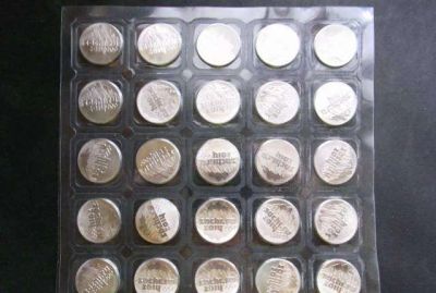 Лот: 4103776. Фото: 1. Олимпийские коллекционные монеты... Сувенирные банкноты, монеты