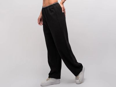 Лот: 24973110. Фото: 1. Брюки спортивные ONE. Брюки, шорты