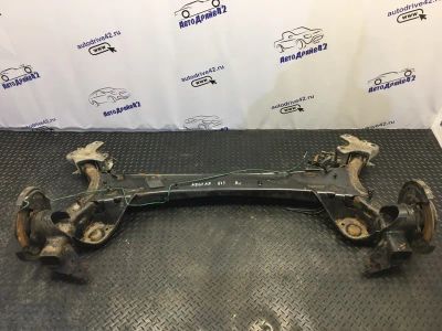 Лот: 21716916. Фото: 1. балка поперечная Renault Megane... Двигатель и элементы двигателя