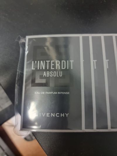 Лот: 25228770. Фото: 1. Givenchy L Interdit Absolu Intense... Женская парфюмерия