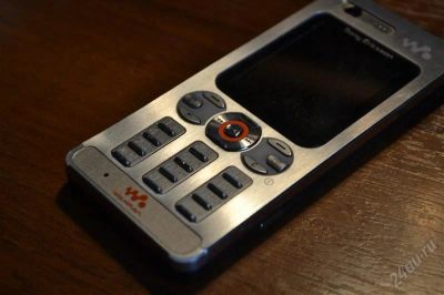 Лот: 1475775. Фото: 1. Sony Ericsson w880i. Кнопочные мобильные телефоны