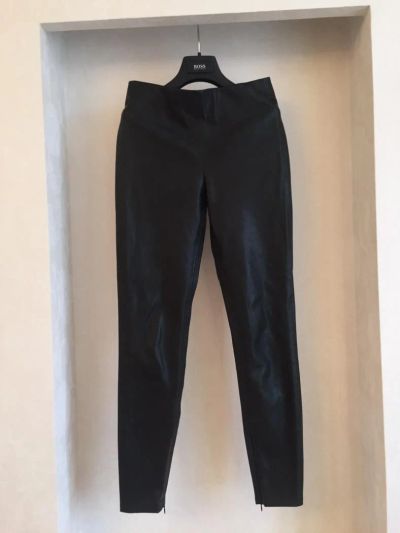 Лот: 6337070. Фото: 1. брюки кожа ZARA р-р 44. Брюки, шорты