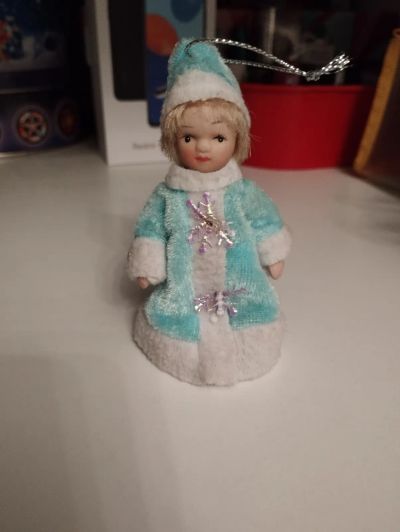Лот: 20290842. Фото: 1. Куколка винтажная фарфоровая Снегурочка. Куклы