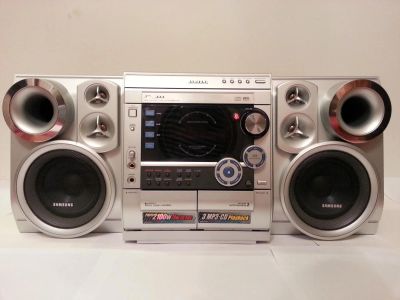Лот: 4756942. Фото: 1. Музыкальный центр Samsung MAX-C570. Музыкальные центры, магнитолы