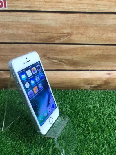 Лот: 15679487. Фото: 1. Смартфон Apple iPhone 5S 16GB... Смартфоны