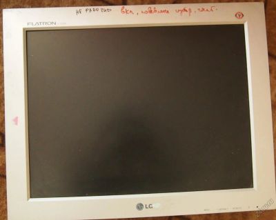 Лот: 5852237. Фото: 1. Неисправный монитор LG L1530s... ЖК-мониторы