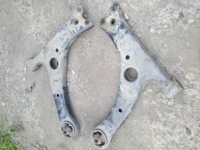 Лот: 12048075. Фото: 1. Рычаги подвески Toyota Corolla... Ходовая, подвеска, рулевое управление