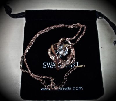 Лот: 3309689. Фото: 1. Бижутерия со стразами Swarovski... Кулоны, подвески