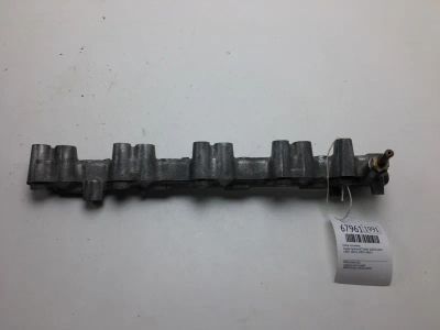 Лот: 20557030. Фото: 1. Рейка топливная Toyota Caldina... Топливная система