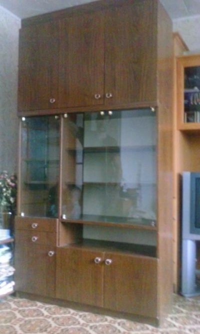 Лот: 5325803. Фото: 1. шкаф сервант. Шкафы, шкафы-купе