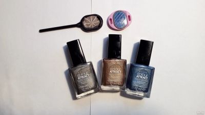 Лот: 14839086. Фото: 1. Лак для ногтей AVON colour attract... Лак для ногтей