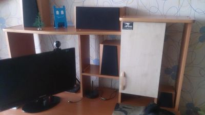 Лот: 6095516. Фото: 1. Компьютерный стол. Компьютерные и письменные столы