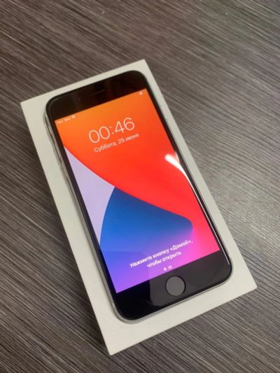 Лот: 19194930. Фото: 1. Смартфон Apple iPhone SE 2020... Смартфоны