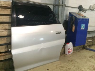 Лот: 7022463. Фото: 1. Дверь Toyota Nadia. Кузов