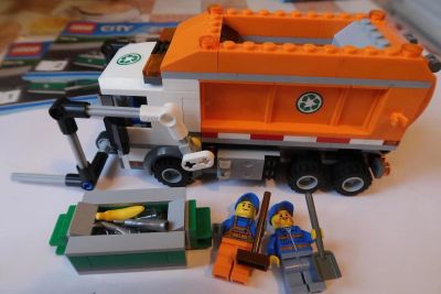 Лот: 10410839. Фото: 1. Lego Лего 60118 Garbage Truck... Конструкторы