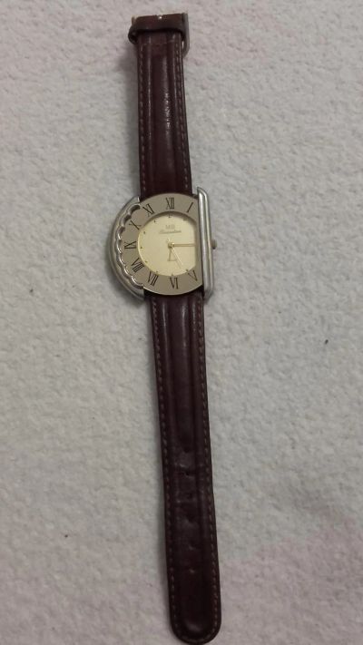 Лот: 7367143. Фото: 1. часы женские МВ. Оригинальные наручные часы