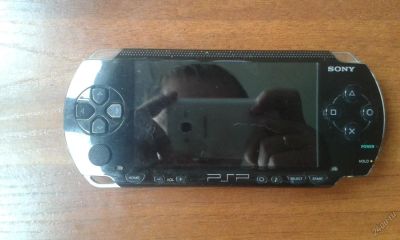 Лот: 5666385. Фото: 1. psp 1000 (разбит дисплей и не... Игровые приставки, консоли
