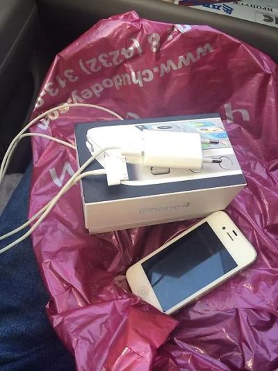 Лот: 3864310. Фото: 1. IPhone 4 White 16gb original. Смартфоны